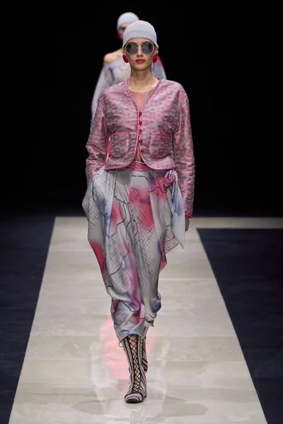 Look 80